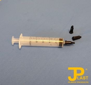 Plug Syringe Black Universal PP Rigid