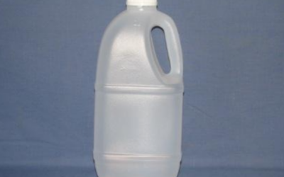 How Plastic Bottles Support Safe Liquid Handling Across Industries